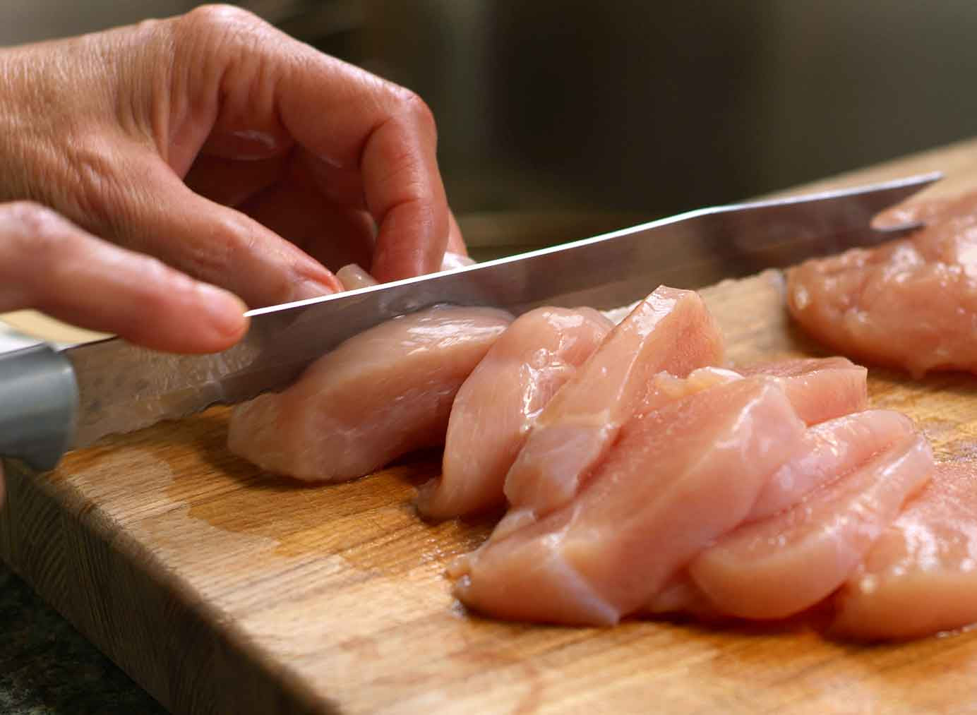 Salmonella i storkøkkener: Forebyggelse af fødevarebårne infektioner
